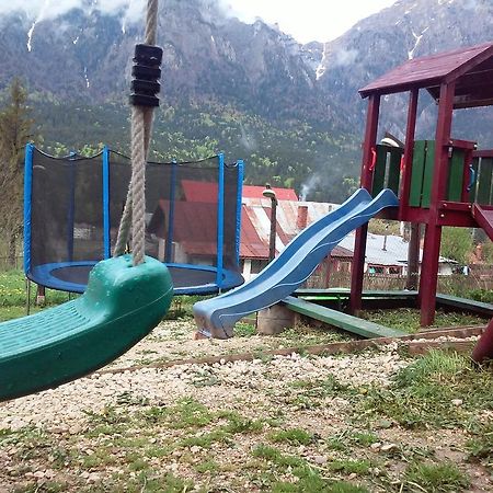 Pensiunea Edy Буштені Екстер'єр фото